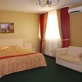 Отель Tourist Hotel Отель Tourist Hotel